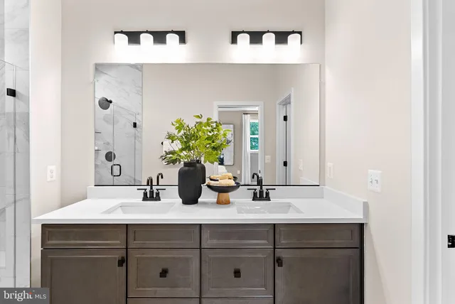 $599,999 | 17964 Alicia Avenue, Dumfries, VA 22026