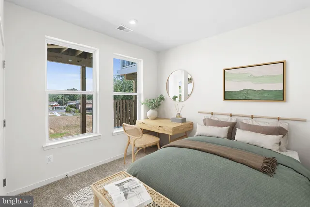 $597,999 | 17960 Alicia Avenue, Unit 1, Dumfries, VA 22026