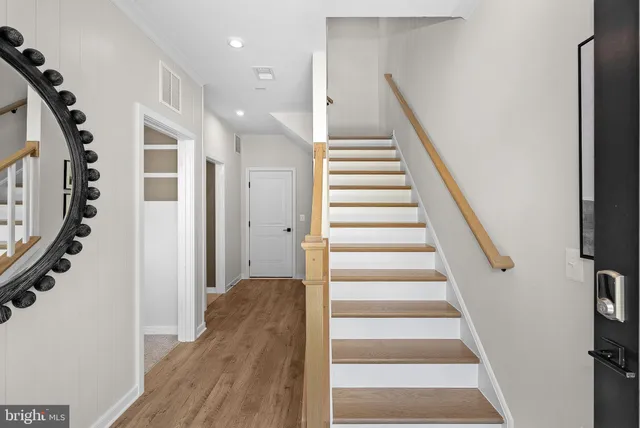 $599,999 | 17964 Alicia Avenue, Dumfries, VA 22026