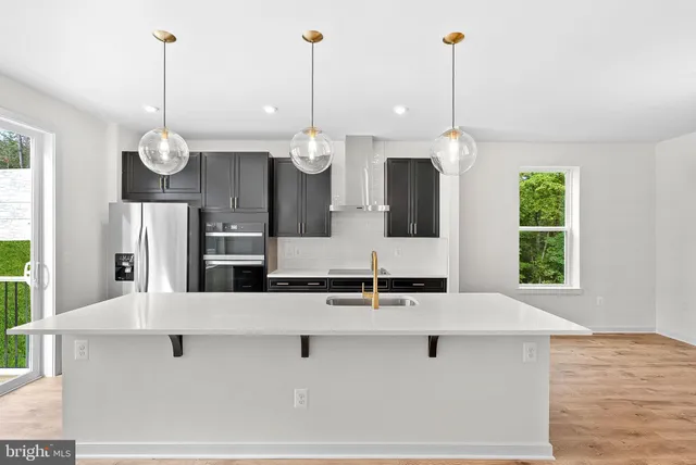 $597,999 | 17960 Alicia Avenue, Unit 1, Dumfries, VA 22026