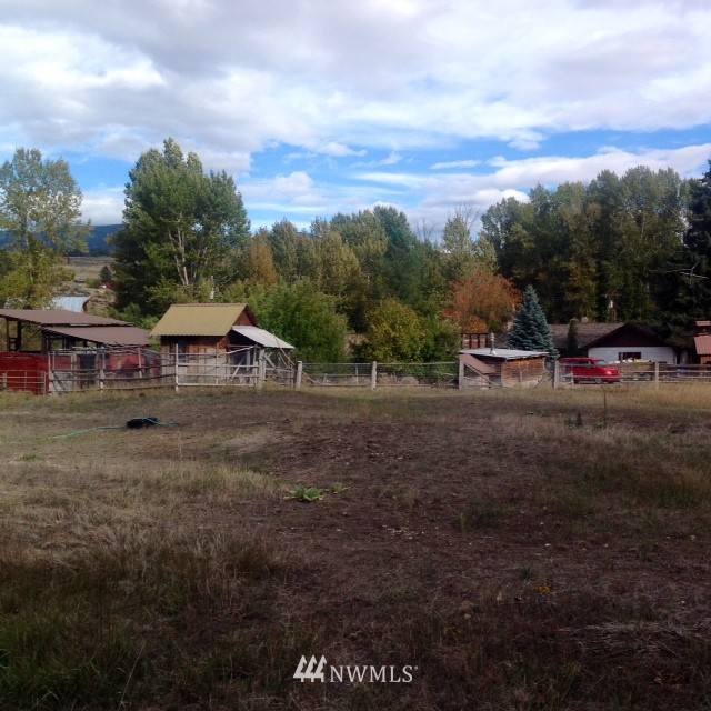 4 Rader Road Winthrop, WA 98862 - Photo 4 of 19 Gallery Image 4