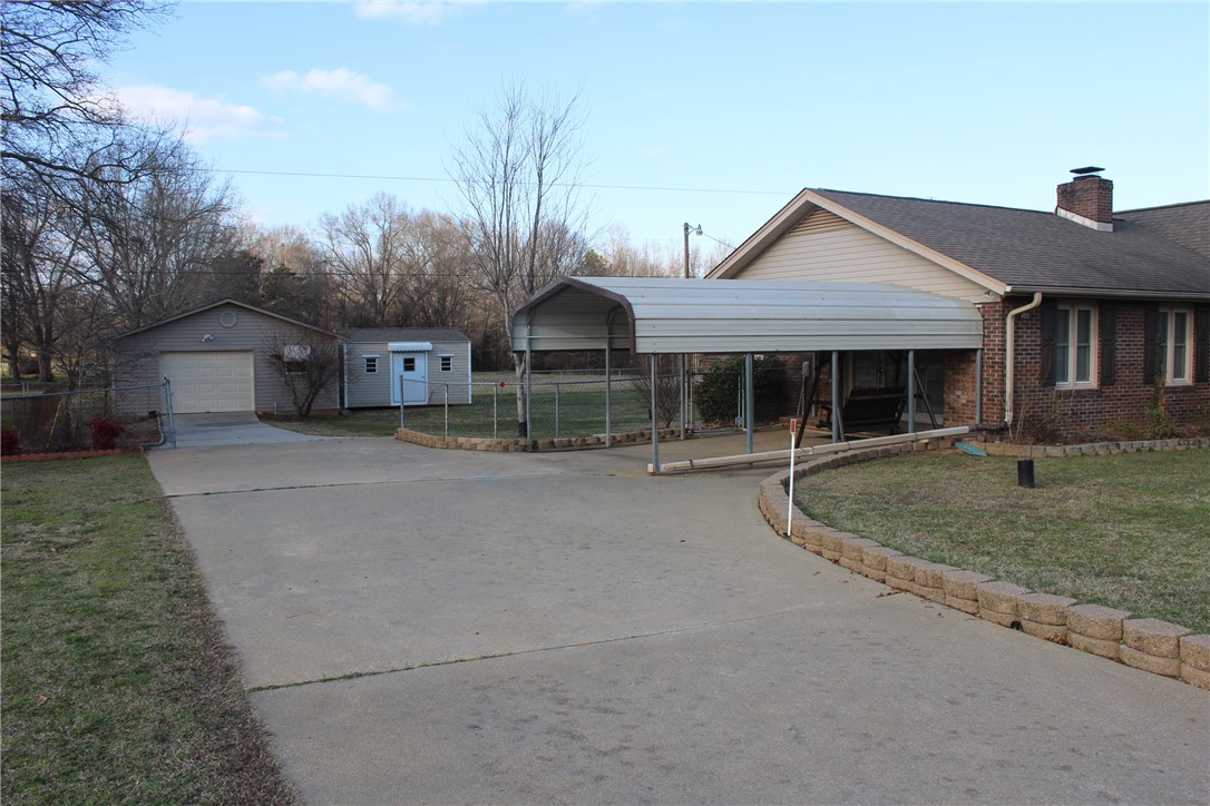 105 Tanglewood Road Belton, SC 29627 - Photo 4 of 29 Gallery Image 4