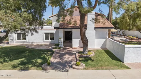 $1,300,000 | 7468 East Woodshire Cove, Scottsdale, AZ 85258