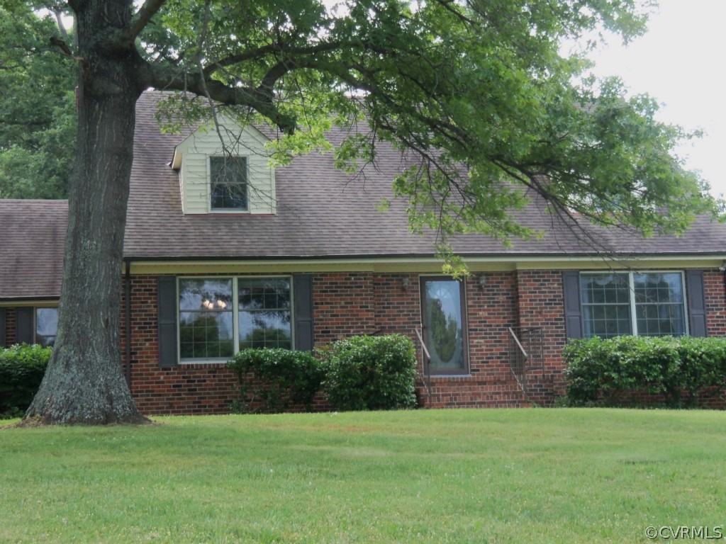 6049 Elko Road Sandston, VA 23150 - Photo 1 of 24 Gallery Image 1