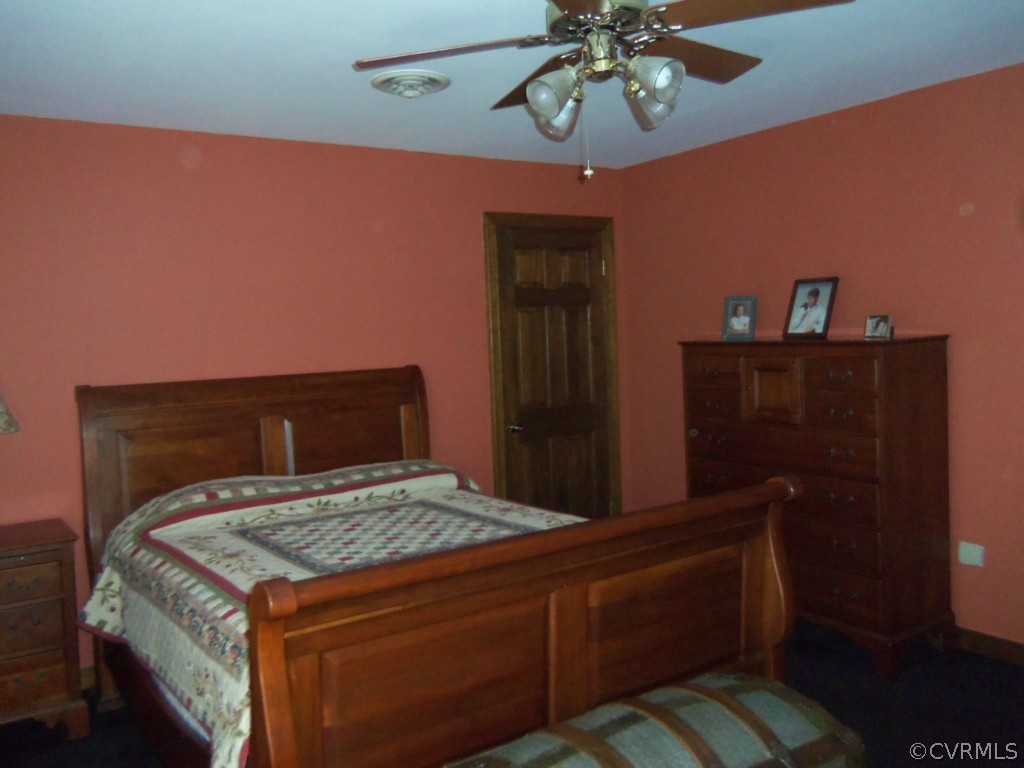 6049 Elko Road Sandston, VA 23150 - Photo 14 of 24 Gallery Image 14