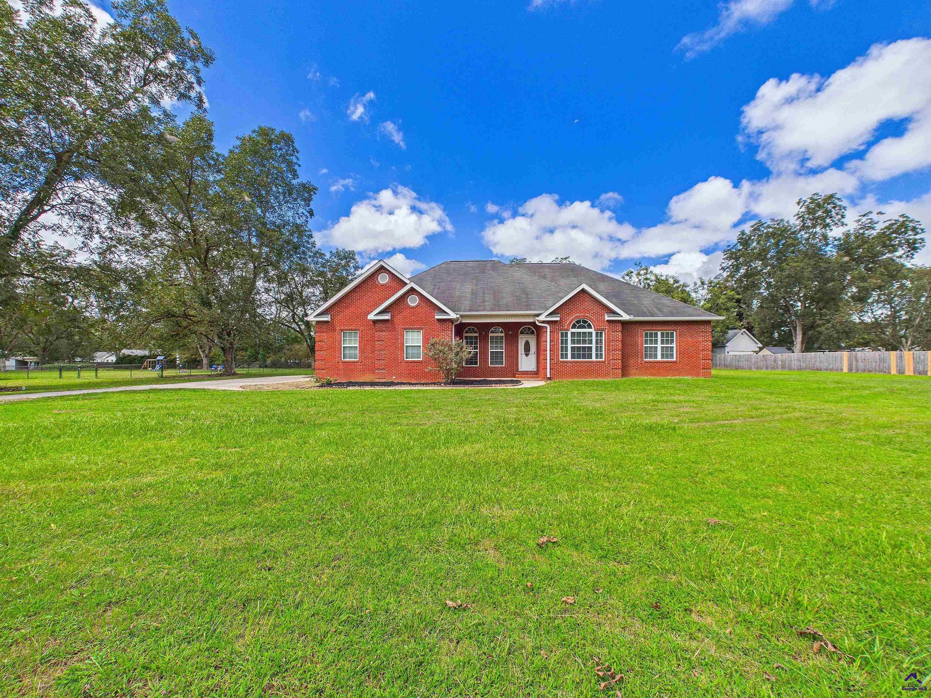 118 Joshua Street Perry, GA 31069 - Photo 2 of 84 Gallery Image 2