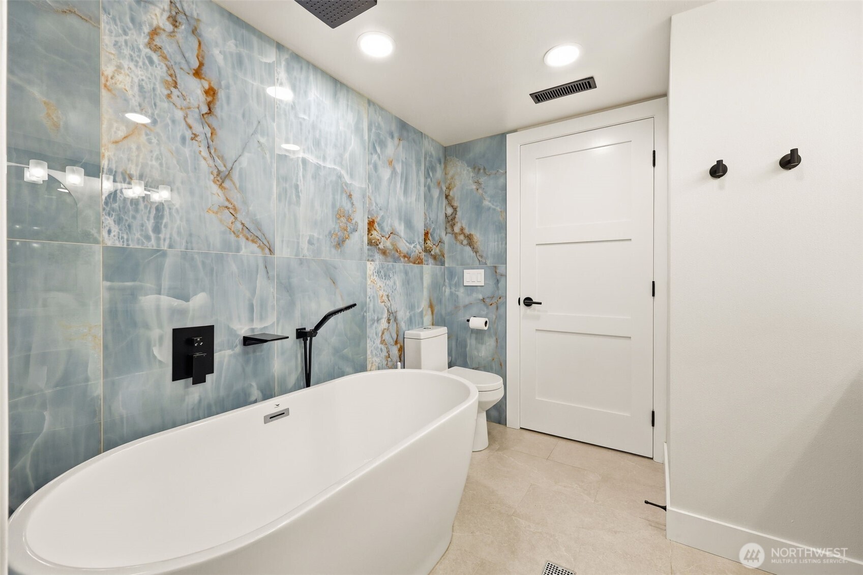 4364 151st Avenue Southeast Bellevue, WA 98006 - Photo 24 of 40