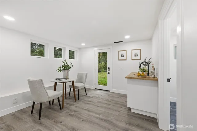 $1,340,000 | 4364 151st Avenue Southeast, Bellevue, WA 98006