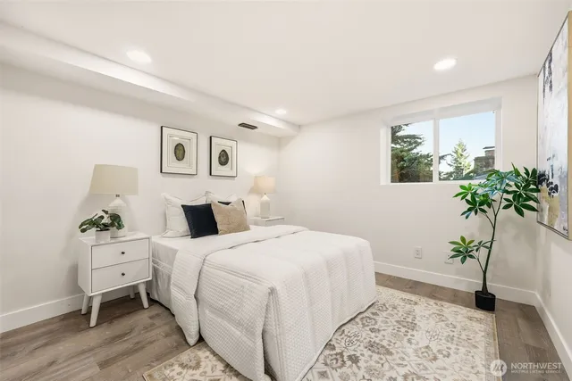 $1,340,000 | 4364 151st Avenue Southeast, Bellevue, WA 98006