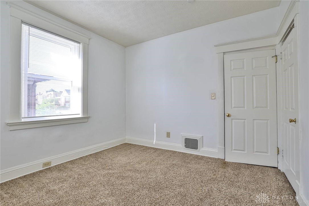 3733-3735 Reading Road Cincinnati, OH 45229 - Photo 23 of 27 Gallery Image 23