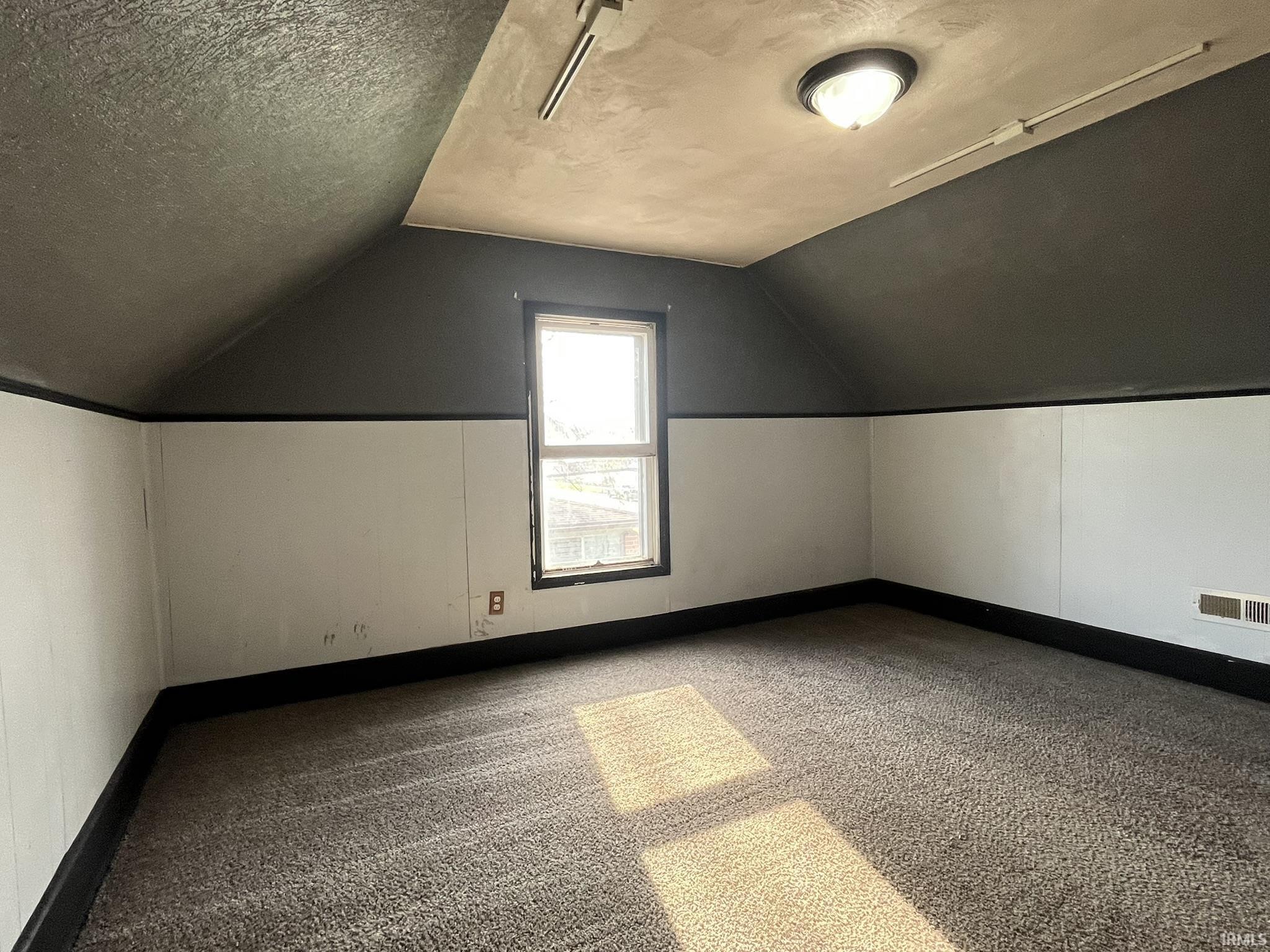 407 East 3rd Street Peru, IN 46970 - Photo 21 of 36