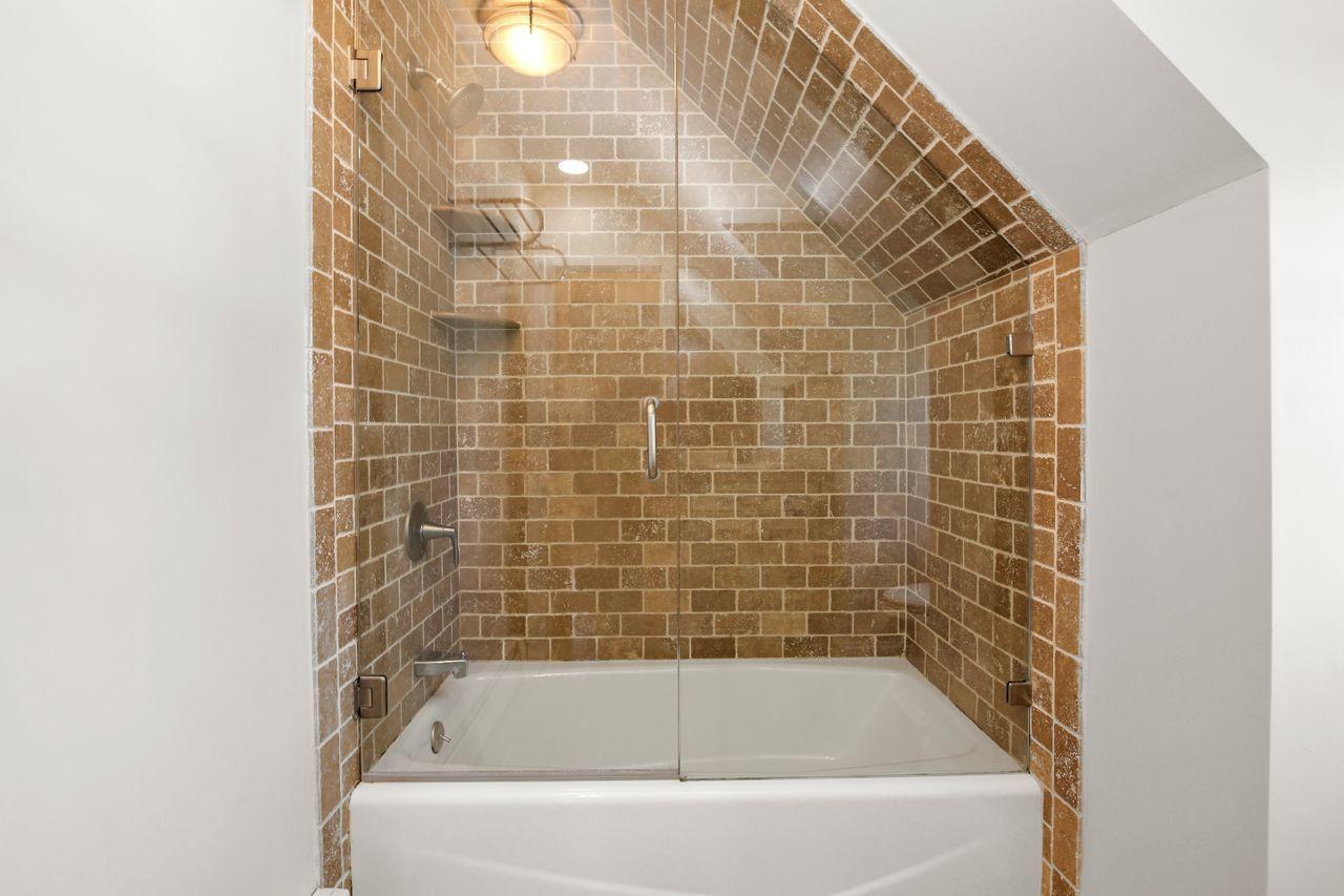 8 Linwood Avenue Riverside, CT 06878 - Photo 20 of 36 a bathroom with a bathtub