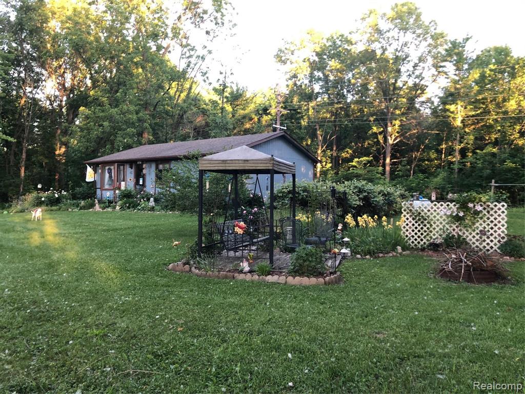 5166 Iosco Road Webberville, MI 48892 - Photo 2 of 33
