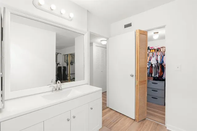 $179,900 | 3000 Riverside Drive, Unit 3021, Coral Springs, FL 33065