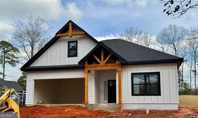 $269,999 | 112 Friar Tuck Avenue, Warner Robins, GA 31088