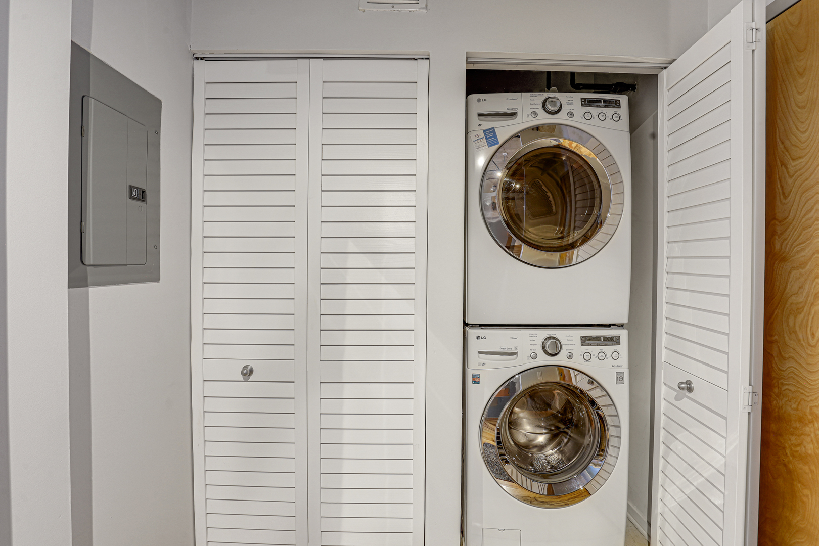 6 South Laflin Street, Unit 801 Chicago, IL 60607 - Photo 22 of 31 Gallery Image 22