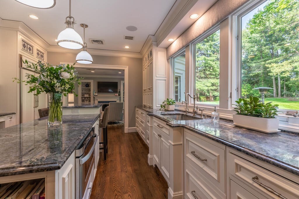 6 Hampton Road Lexington, MA 02421 - Photo 16 of 42