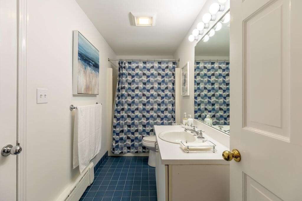 6 Hampton Road Lexington, MA 02421 - Photo 32 of 42