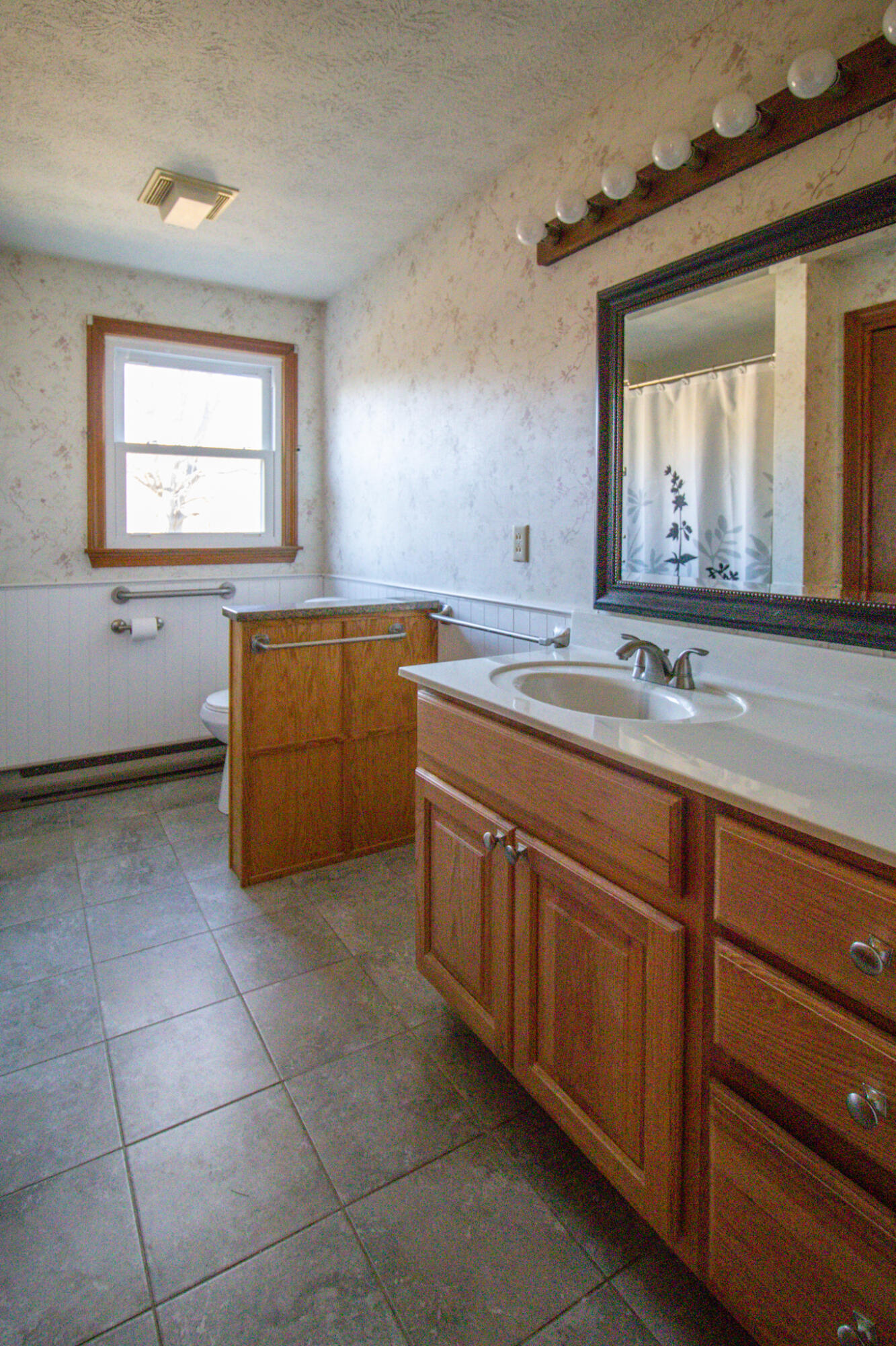 395 River Road Standish, ME 04084 - Photo 14 of 44 1st Floor Bath