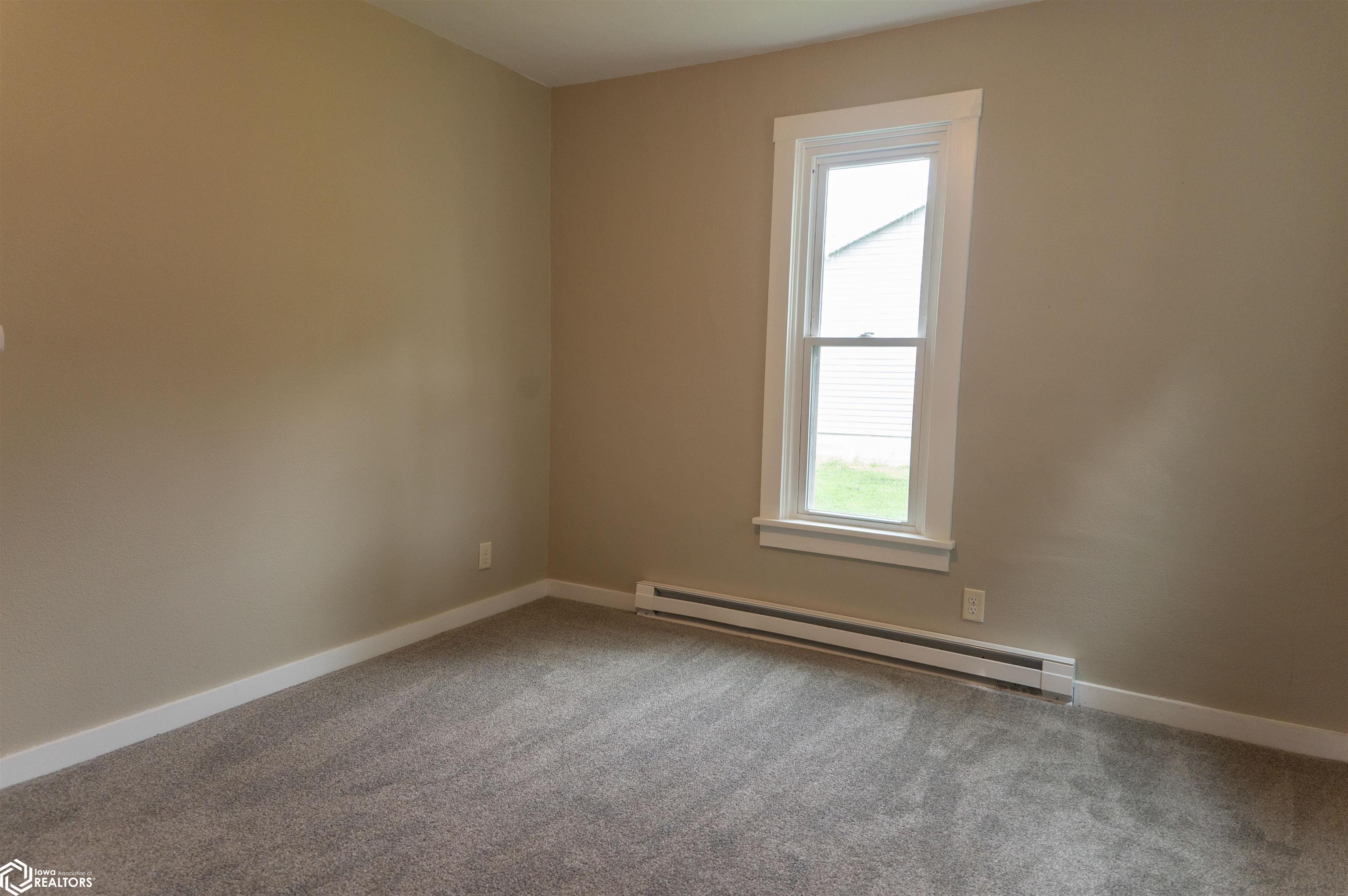80 South 12th Street Hamilton, IL 62341 - Photo 12 of 27 Gallery Image 12
