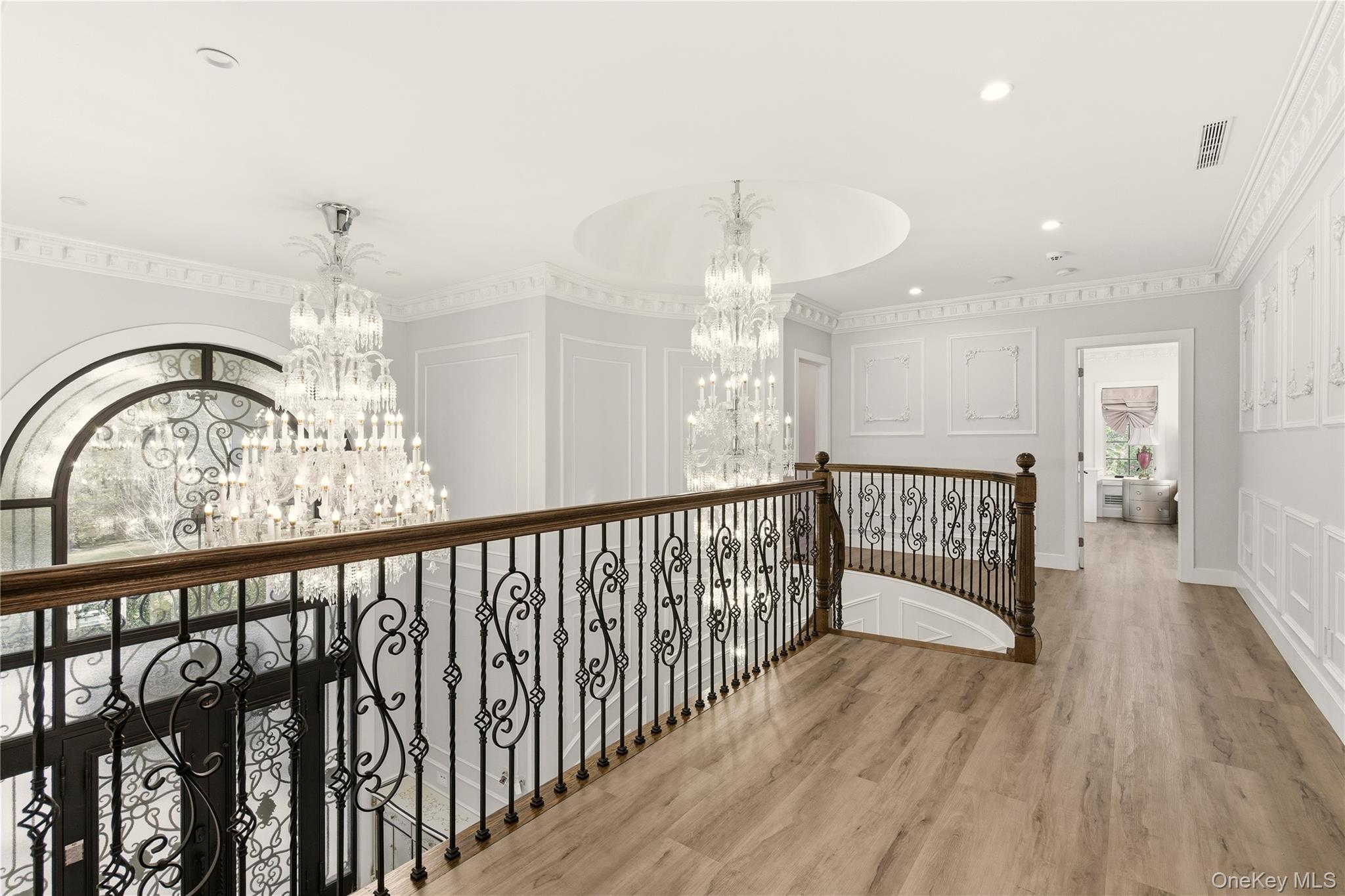 265 Laurel Lane Syosset, NY 11791 - Photo 27 of 48 a view of a balcony with wooden floor