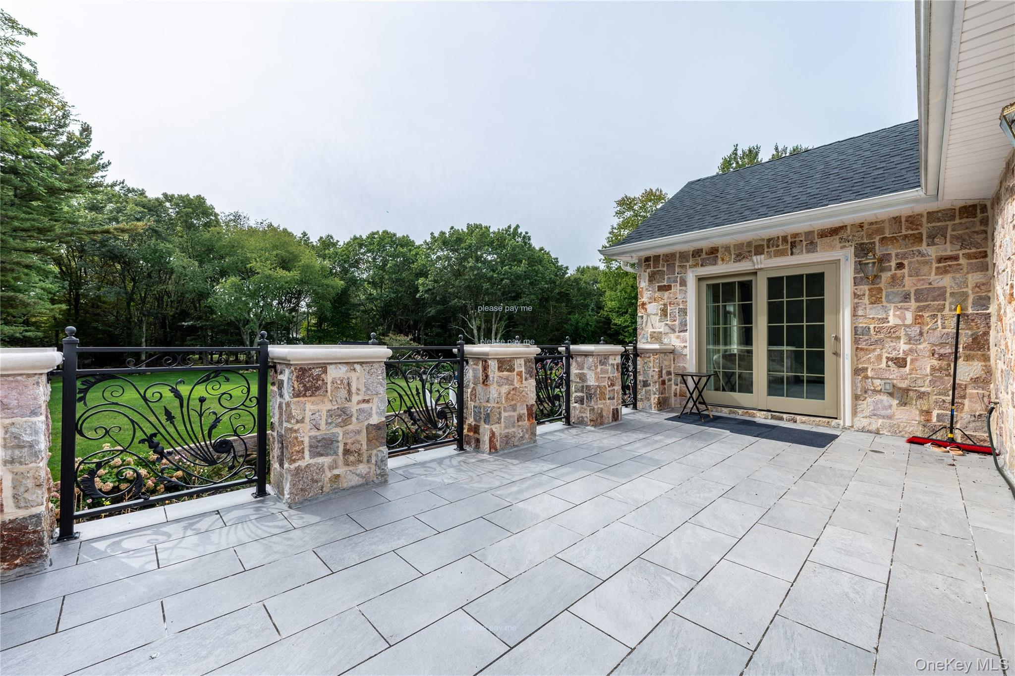 265 Laurel Lane Syosset, NY 11791 - Photo 34 of 48 a view of a terrace with chairs