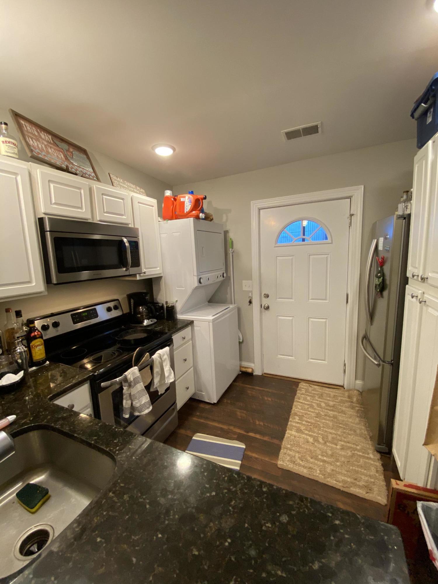 208 Line Street Charleston, SC 29403 - Photo 3 of 4 208bline2