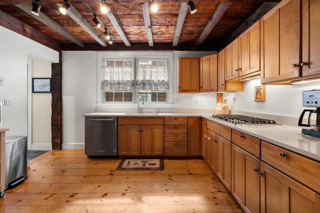 10 Turner Street Salem, MA 01970 - Photo 12 of 42