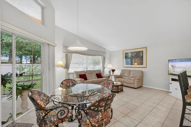 $799,900 | 208 Jones Creek Drive, Jupiter, FL 33458