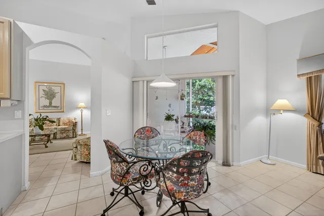 $799,900 | 208 Jones Creek Drive, Jupiter, FL 33458