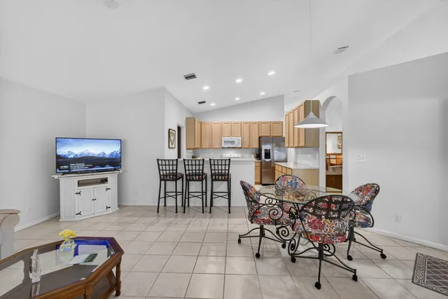 $799,900 | 208 Jones Creek Drive, Jupiter, FL 33458