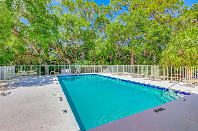 $799,900 | 208 Jones Creek Drive, Jupiter, FL 33458