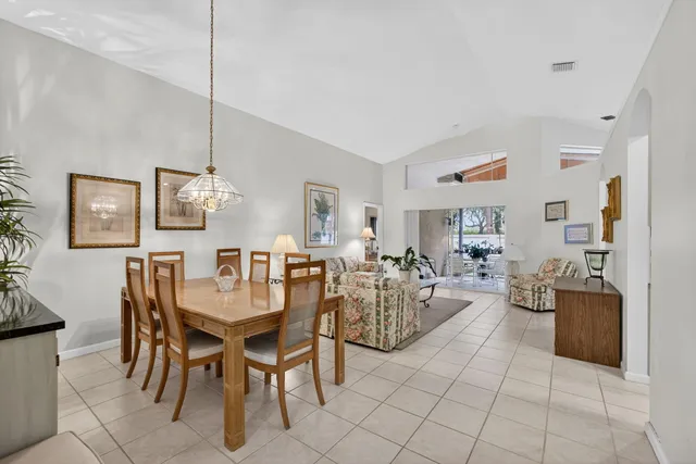 $799,900 | 208 Jones Creek Drive, Jupiter, FL 33458