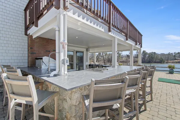 $2,400,000 | 9 Fabyan Way, Bourne, MA 02532