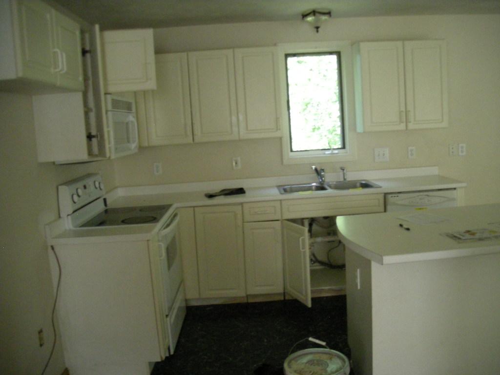 29 Autumn Hooksett, NH 03106 - Photo 3 of 10 Gallery Image 3
