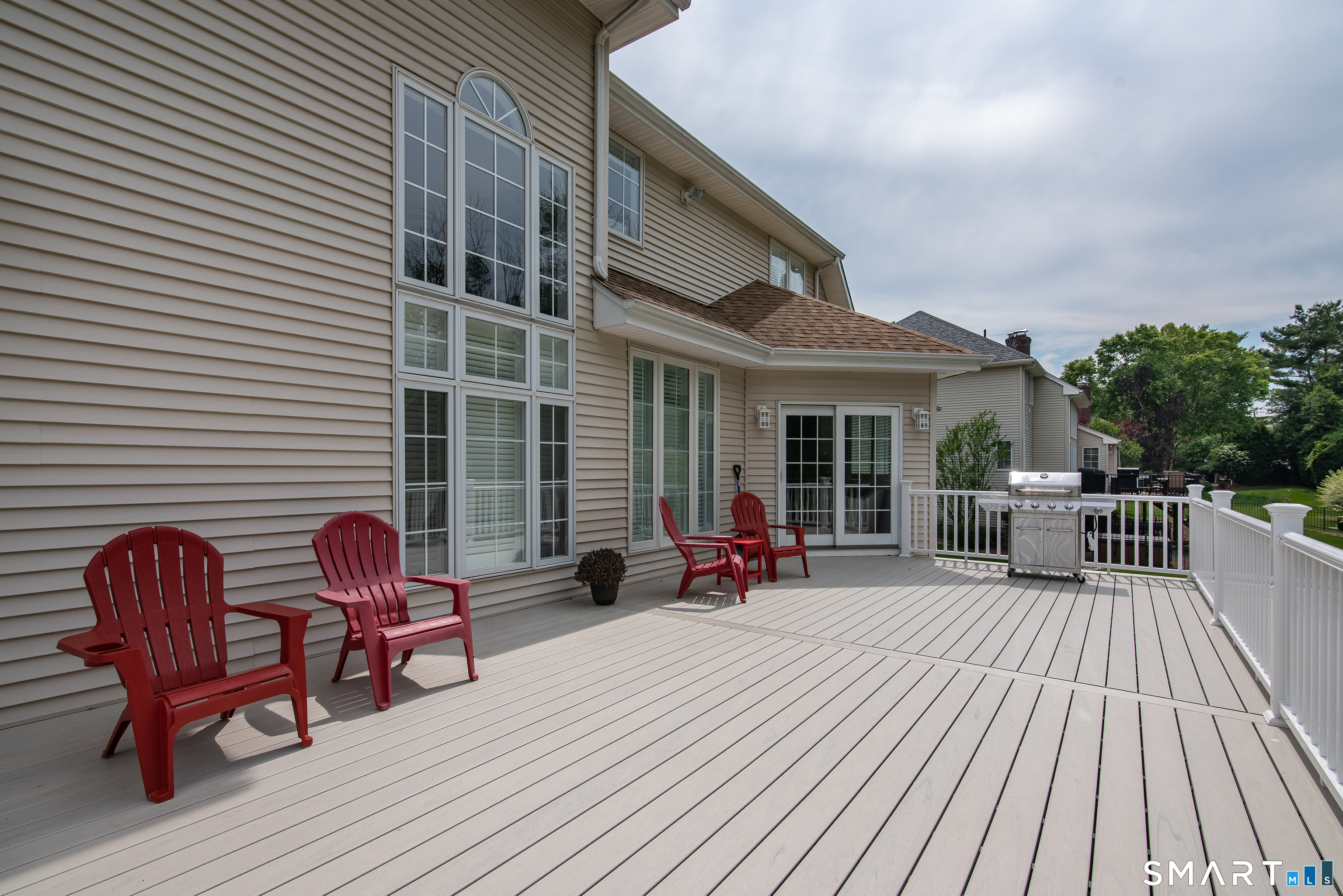 21 Westmont Road Wethersfield, CT 06109 - Photo 10 of 32