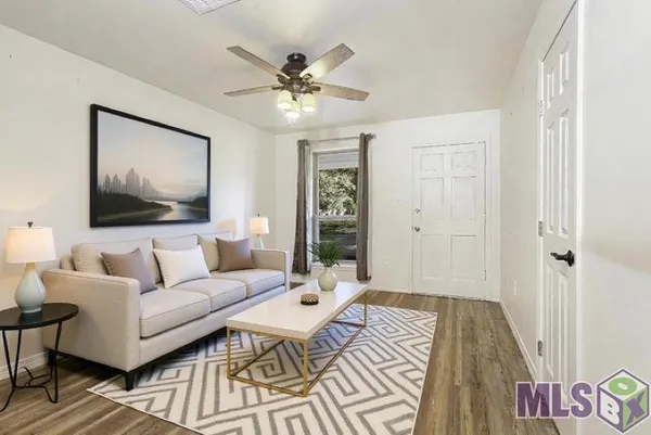 $199,900 | 911 Hatchell Lane, Denham Springs, LA 70726