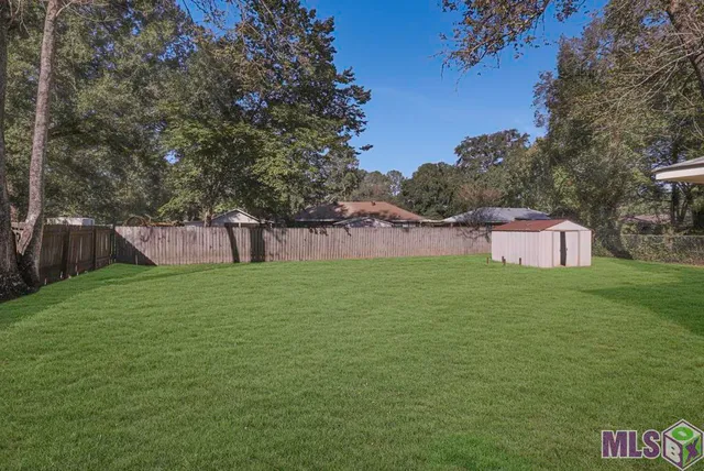 $199,900 | 911 Hatchell Lane, Denham Springs, LA 70726