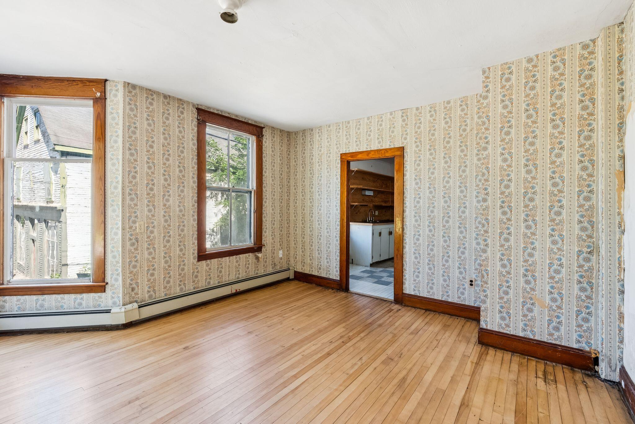 350 Main Street Warren, ME 04864 - Photo 11 of 53 #1 Living Room