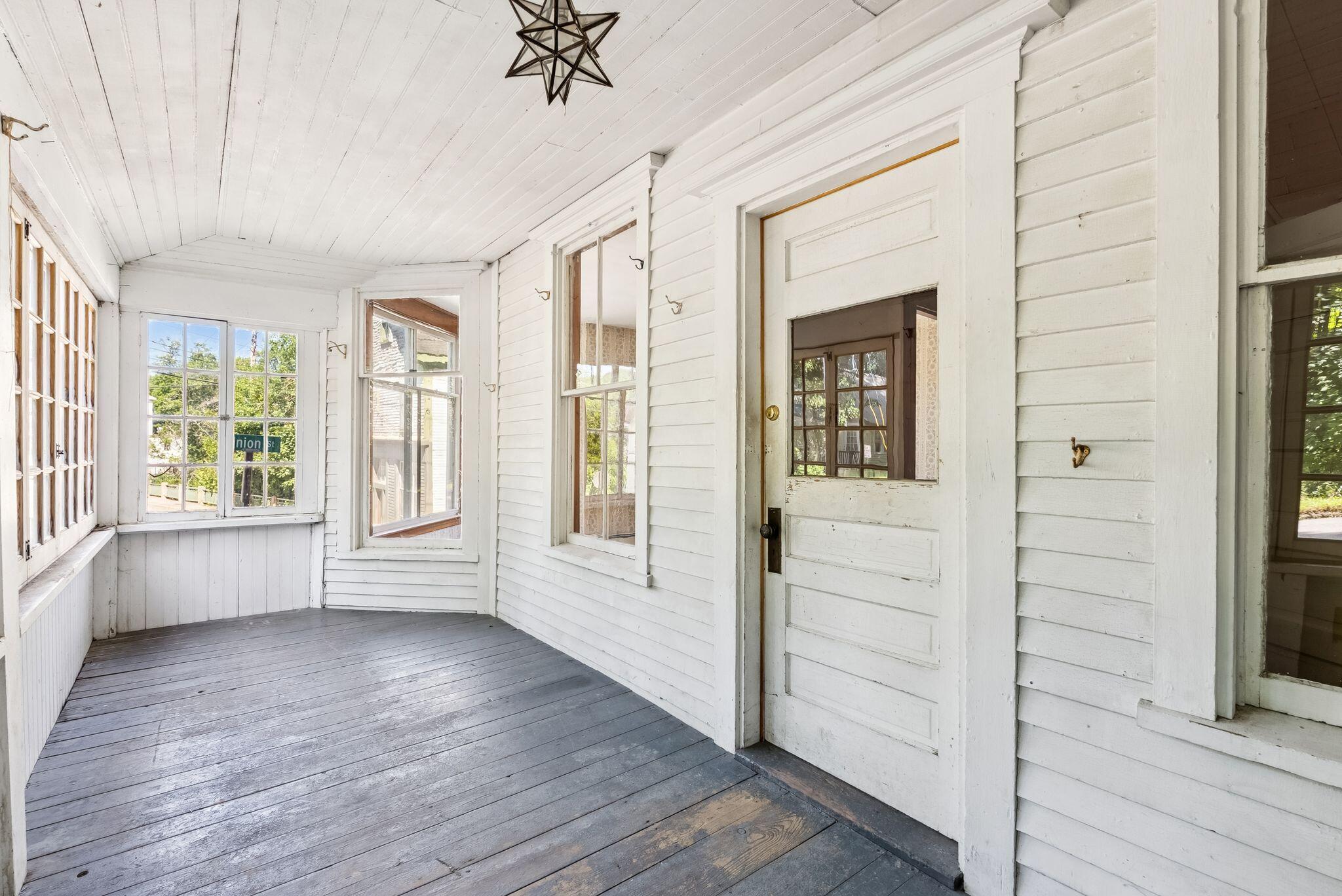 350 Main Street Warren, ME 04864 - Photo 9 of 53 #1 Porch