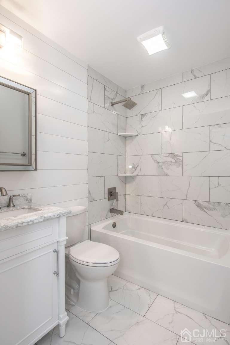 23 Rolling Road East Brunswick, NJ 08816 - Photo 15 of 25 Gallery Image 15