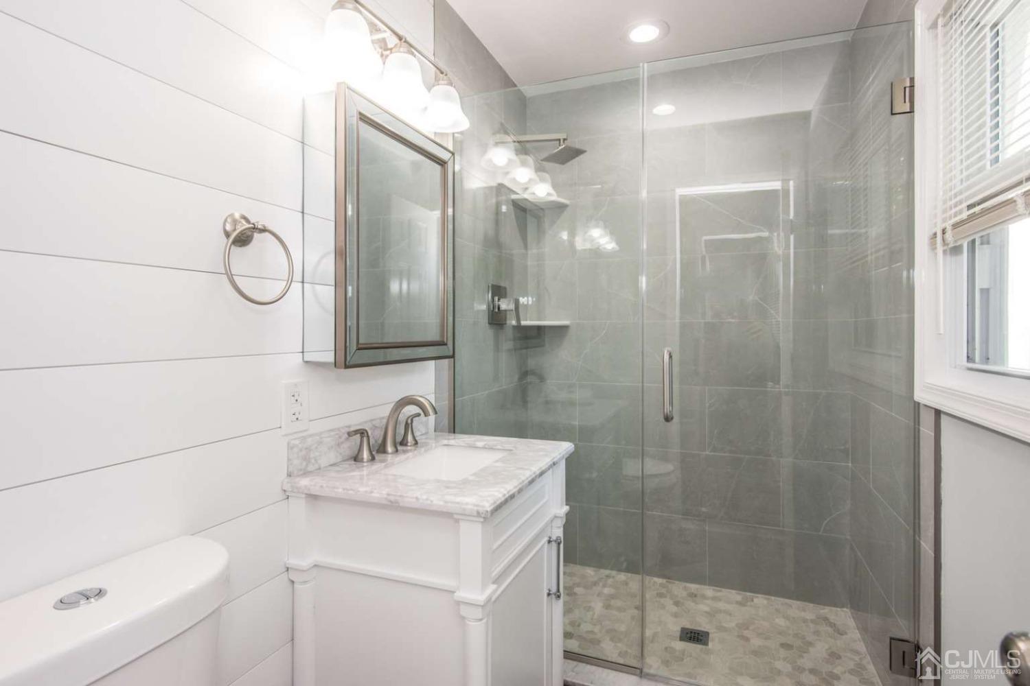 23 Rolling Road East Brunswick, NJ 08816 - Photo 19 of 25 Gallery Image 19
