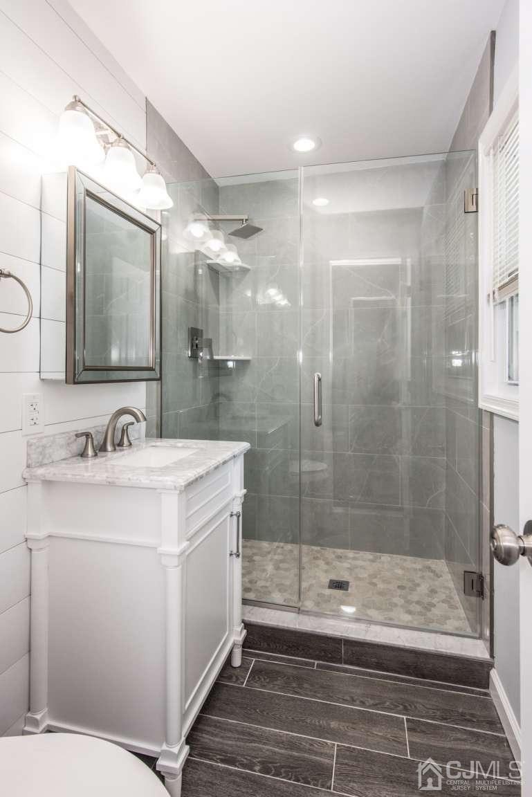 23 Rolling Road East Brunswick, NJ 08816 - Photo 20 of 25 Gallery Image 20