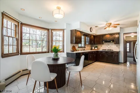 $799,000 | 7 Lexington Avenue, Neshanic Station, NJ 08853