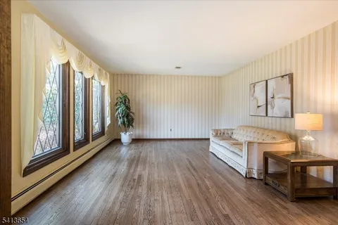 $799,000 | 7 Lexington Avenue, Neshanic Station, NJ 08853