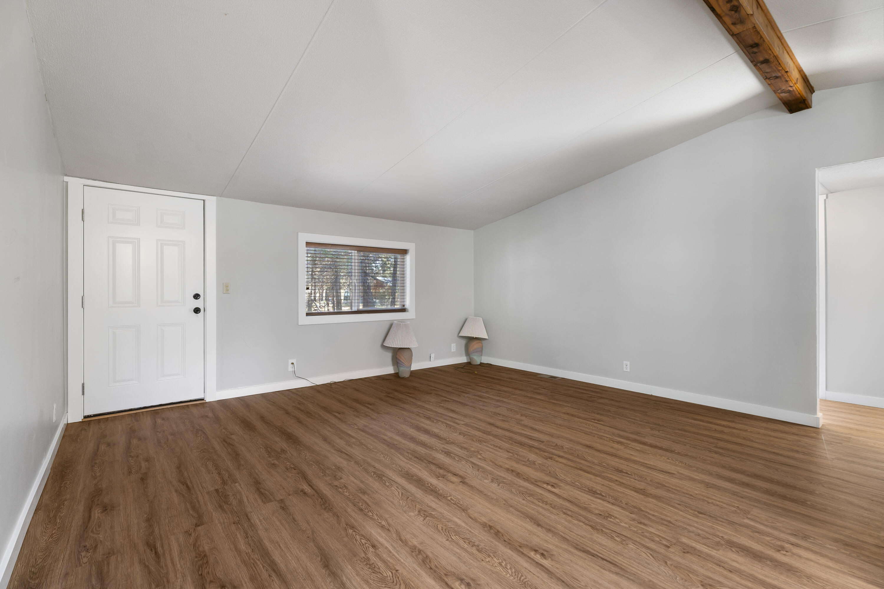 16052 Eagles Nest Road La Pine, OR 97739 - Photo 8 of 22