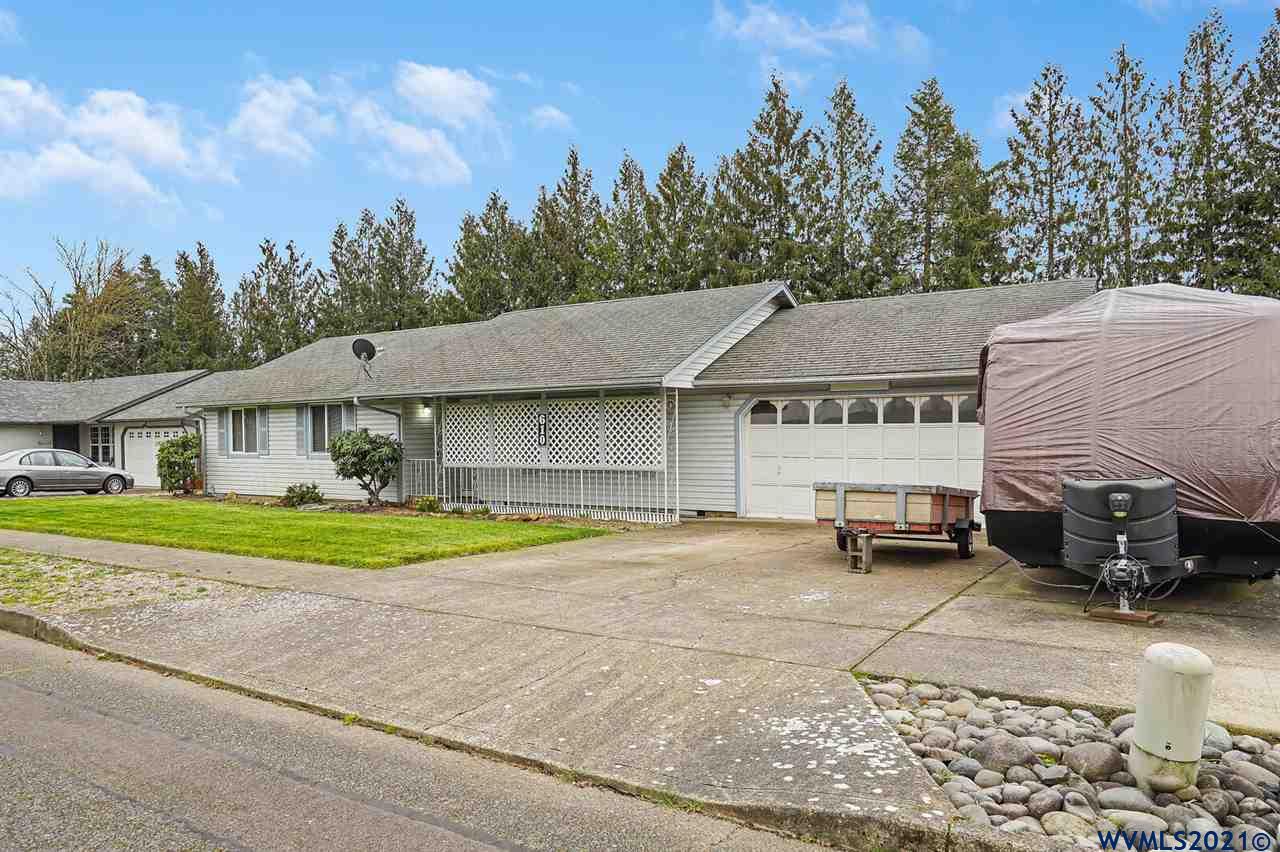 610 Southwest 9th Street Sublimity, OR 97385 - Photo 4 of 37 Gallery Image 4