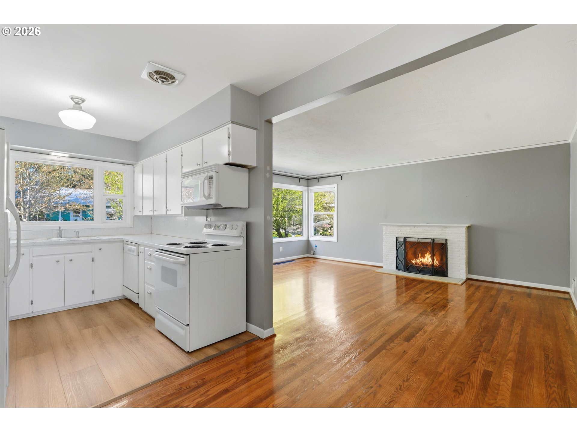 7506 Southeast Main Street Portland, OR 97215 - Photo 14 of 41
