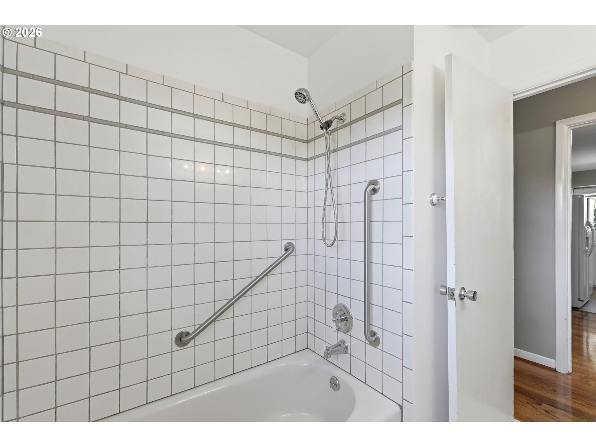 7506 Southeast Main Street Portland, OR 97215 - Photo 21 of 41