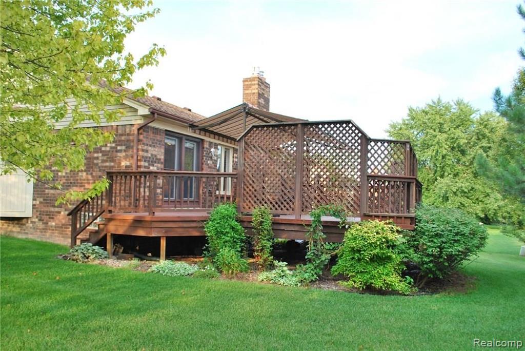 285 Slade Court Rochester Hills, MI 48307 - Photo 32 of 35